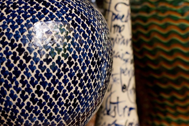 Close up Tito pottery. Photo © Alfarería Tito